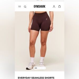 Gymshark Women's Everyday Seamless Shorts
Cherry Purple